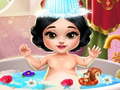 游戏Snow White Baby Bath